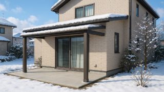 青森県の戸建て外構に施工されたテラス屋根のイメージ