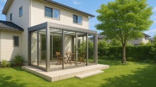 相模原市の戸建て外構に施工されたテラス囲い・サンルームのイメージ